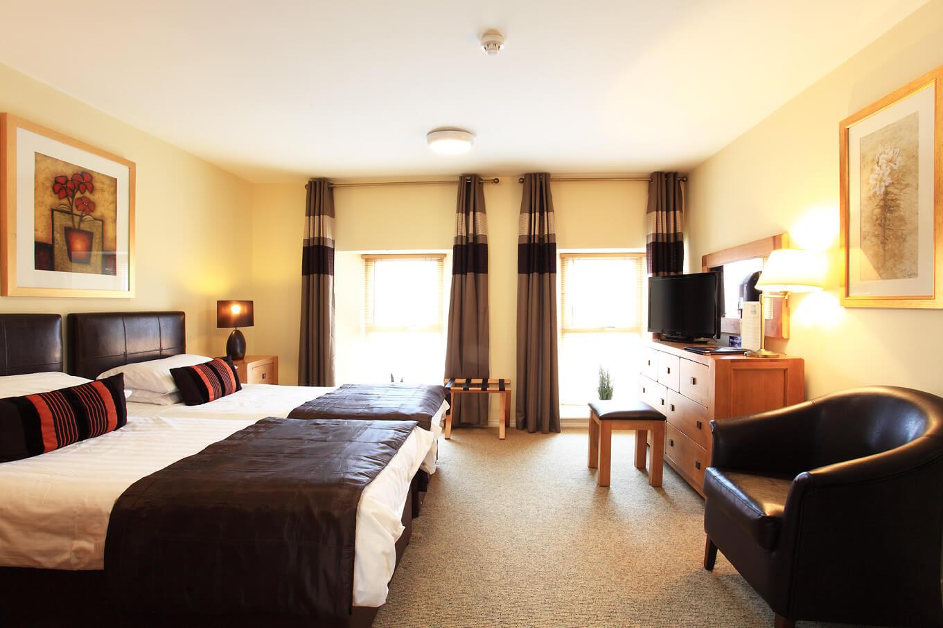 โอ ดอนนาบาห์ยทาวน์เฮาส์ Bed & Breakfast เคนแมร์ ภายนอก รูปภาพ