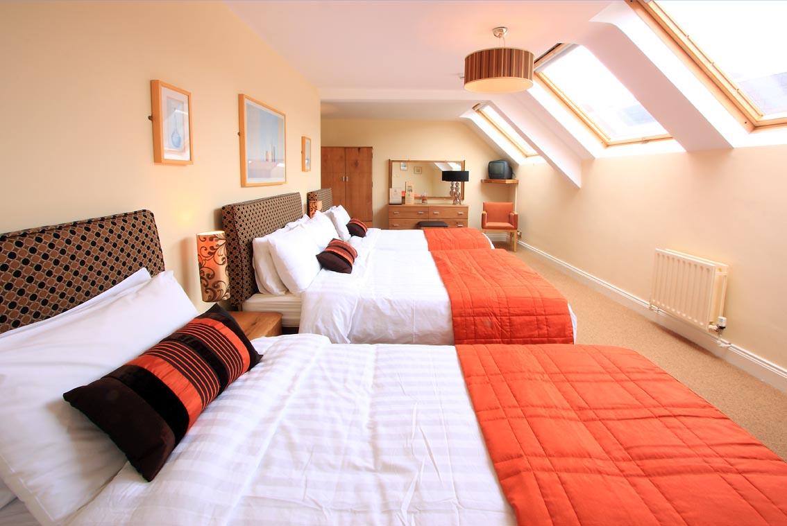 โอ ดอนนาบาห์ยทาวน์เฮาส์ Bed & Breakfast เคนแมร์ ภายนอก รูปภาพ