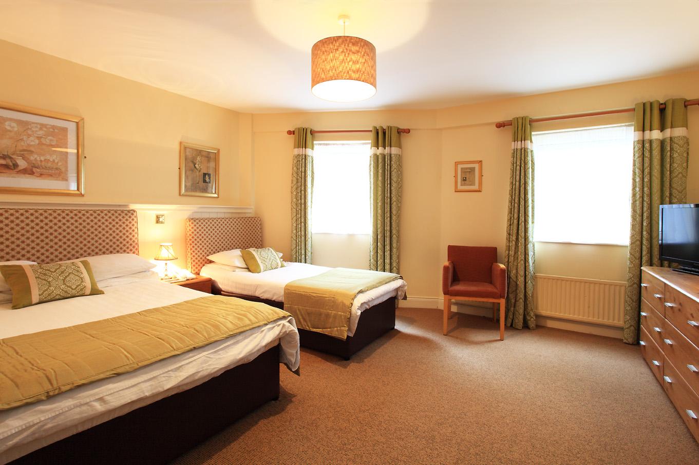 โอ ดอนนาบาห์ยทาวน์เฮาส์ Bed & Breakfast เคนแมร์ ภายนอก รูปภาพ