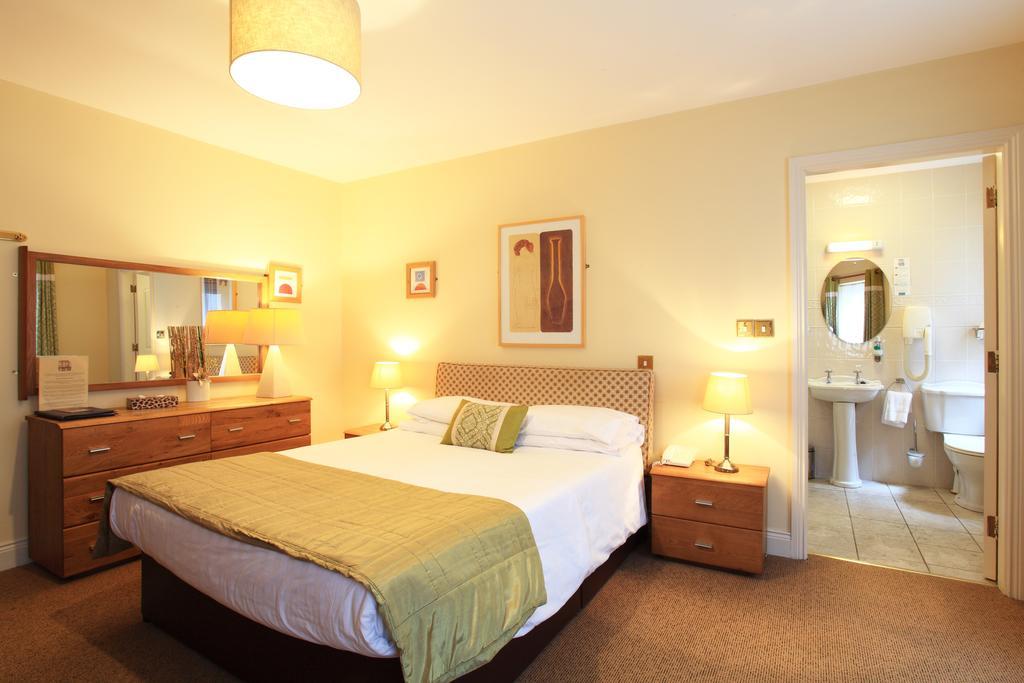 โอ ดอนนาบาห์ยทาวน์เฮาส์ Bed & Breakfast เคนแมร์ ภายนอก รูปภาพ