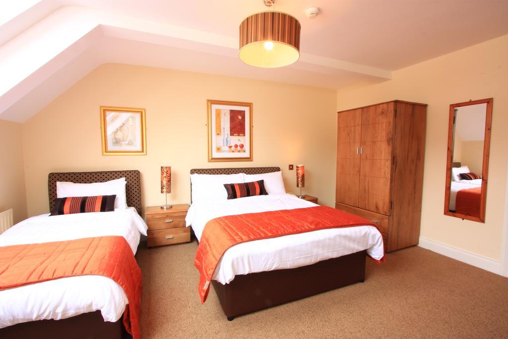 โอ ดอนนาบาห์ยทาวน์เฮาส์ Bed & Breakfast เคนแมร์ ภายนอก รูปภาพ